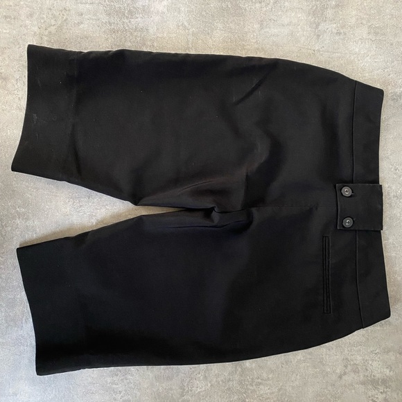 Capris - Picture 5 of 5